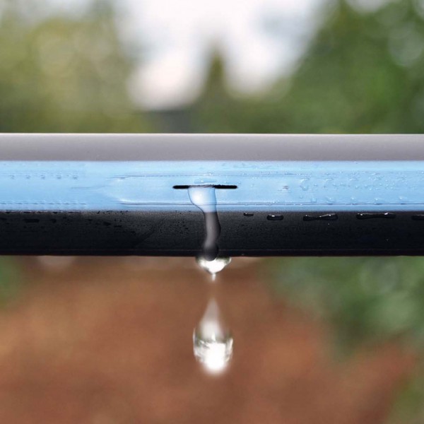 Csepegtetőcső vs. csepegtetőszalag.